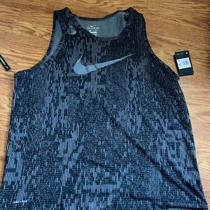 Men’s Nike muscle tank